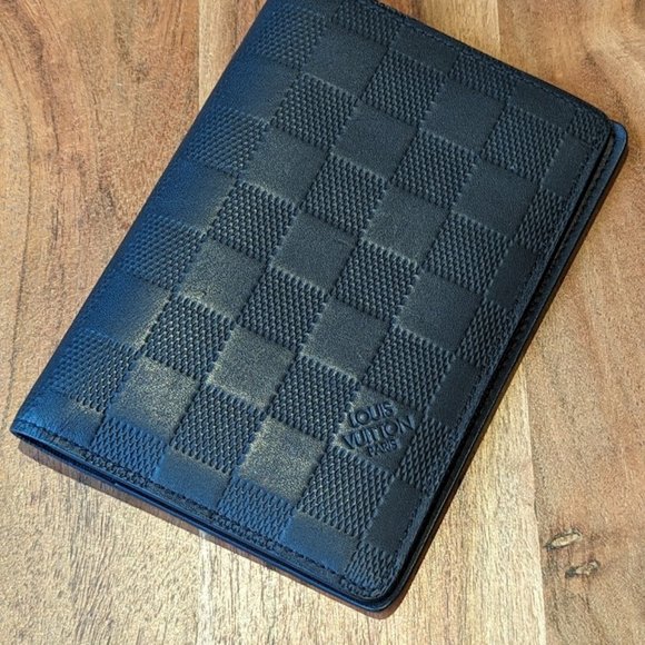 Louis Vuitton Passport Wallet - Damier Infini Onyx - Picture 5 of 5